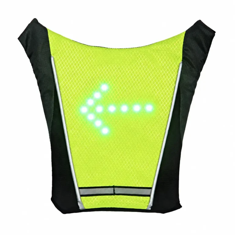 Gilet LED CycloSignal affichant la flèche tourner à gauche